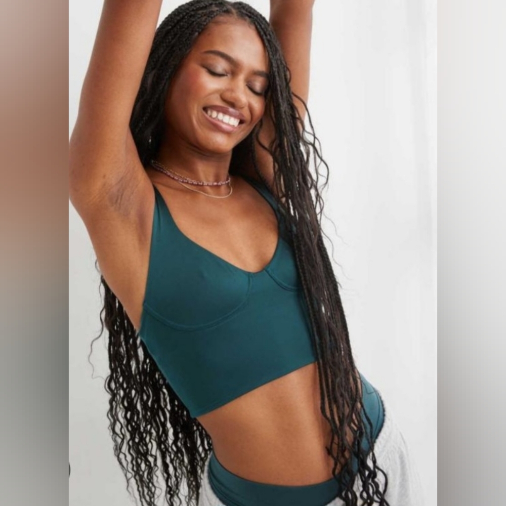 Smoothez Emerald Green Satin Crop Top Size L